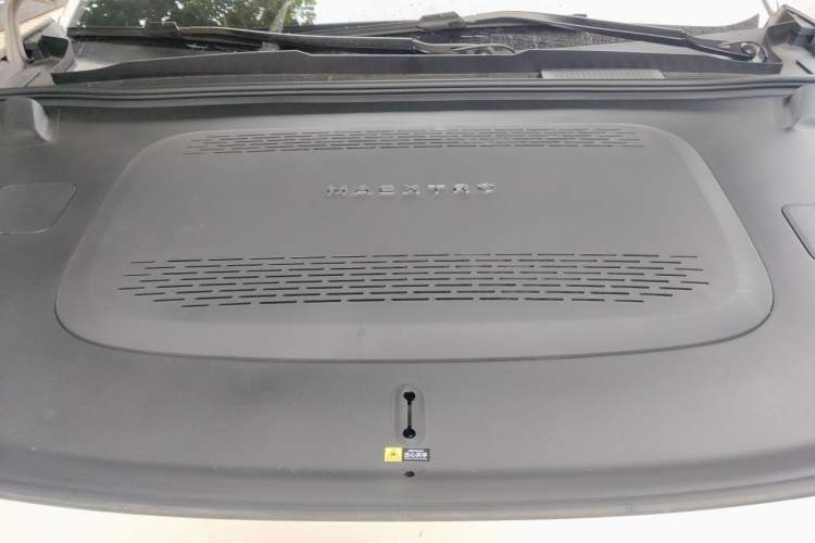 Used Hima S800 2025 Model, Range-Extended Starlight Premium Edition, 5 Seats Engine Bay