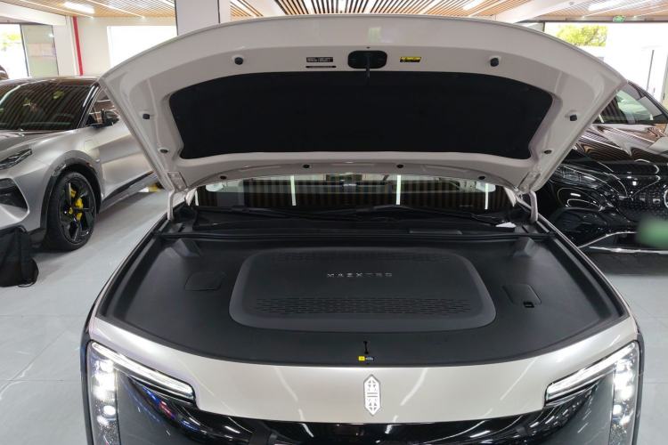 Used Hima S800 2025 Model, Range-Extended Starlight Executive Edition, 4 Seats Engine Bay