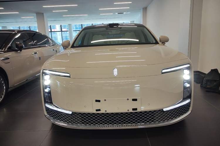 Used Hima S800 2025 Model, Pure Electric Starlight Executive Edition, 4 Seats Front