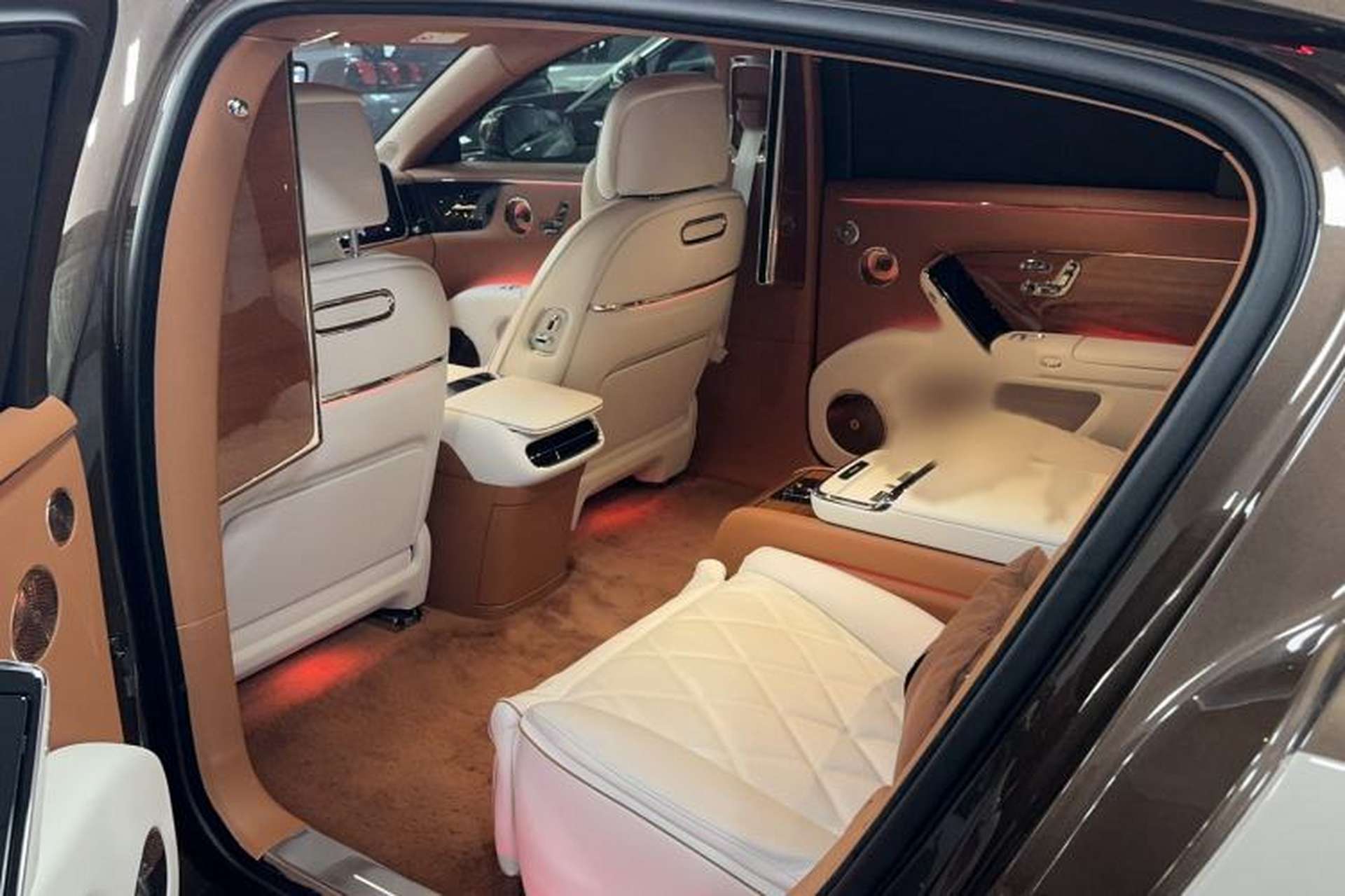 Used Hima S800 2025 Model Range-Extended Xingyao Executive Edition 4-seater (896-line LiDAR) Interior 2