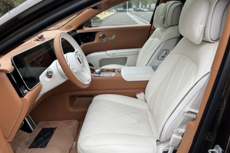 Used Hima S800 2025 Model, Range-Extended Starlight Executive Edition, 4 Seats Interior 4