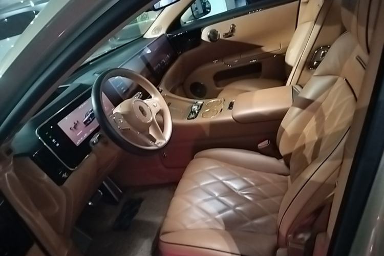 Used Hima S800 2025 Model, Range-Extended Starlight Premium Edition, 5 Seats Left Front Seat