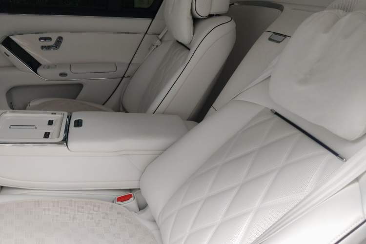 Used Hima S800 2025 Model, Range-Extended Starlight Premium Edition, 5 Seats Left Rear Seat