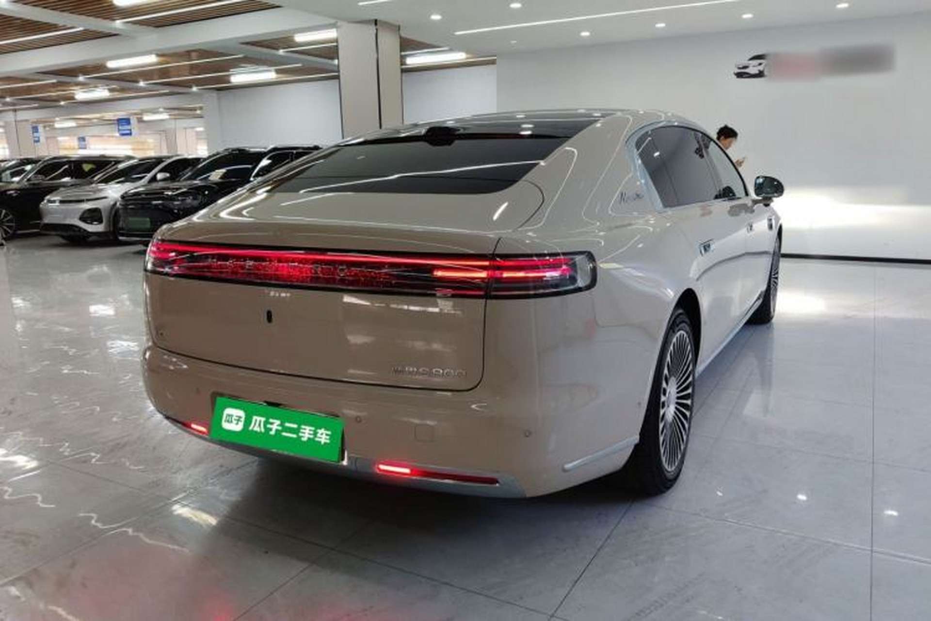Used Hima S800 2025 Model, Pure Electric Starlight Premium Edition, 5 Seats Rear Right 45 Deg