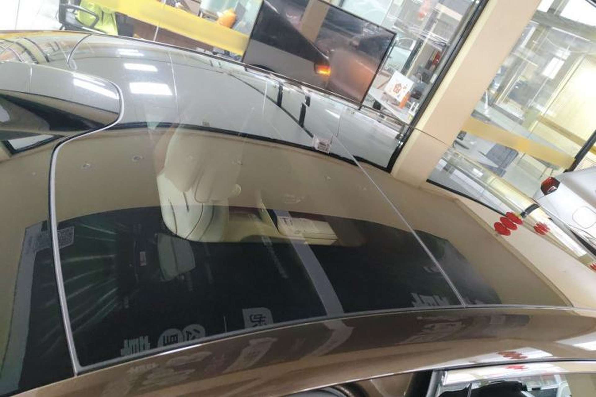 Used Hima S800 2025 Model, Range-Extended Starlight Executive Edition, 4 Seats Roof