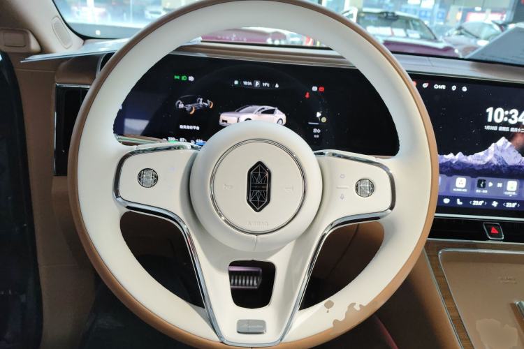 Used Hima S800 2025 Model, Range-Extended Starlight Executive Edition, 4 Seats Steering Wheel