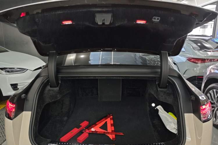 Used Hima S800 2025 Model, Pure Electric Starlight Premium Edition, 5 Seats Trunk