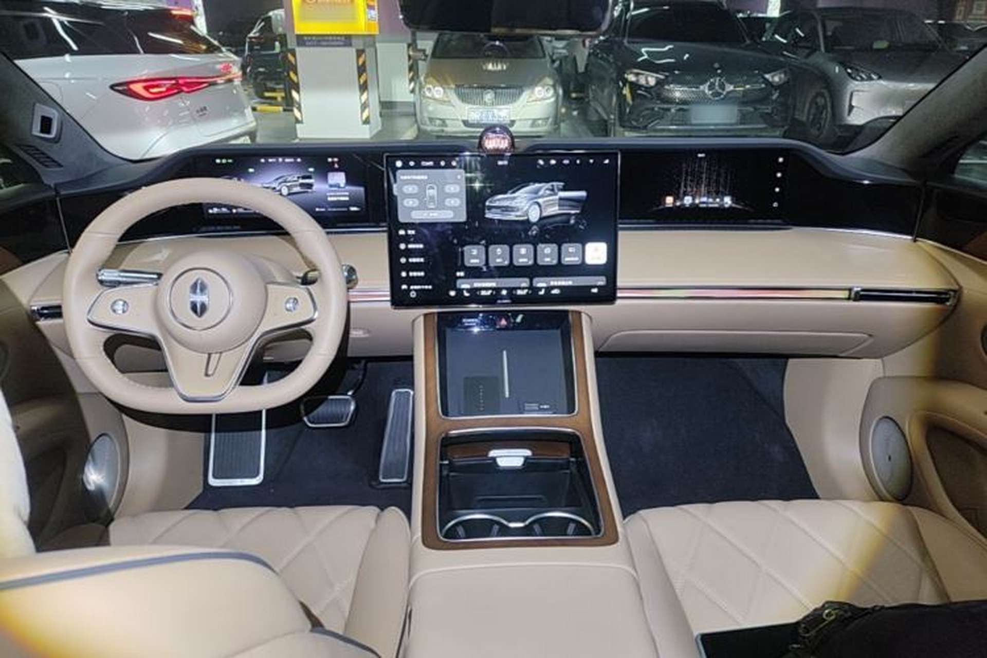 Used Hima S9T 2025 Model Range-Extended Ultra Long-Range Version Center Console
