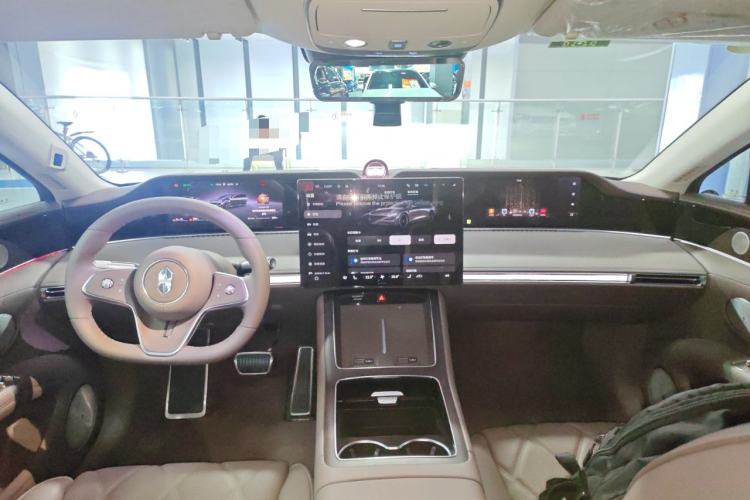 Used Hima S9T 2025 Model Range-Extended Max Center Console