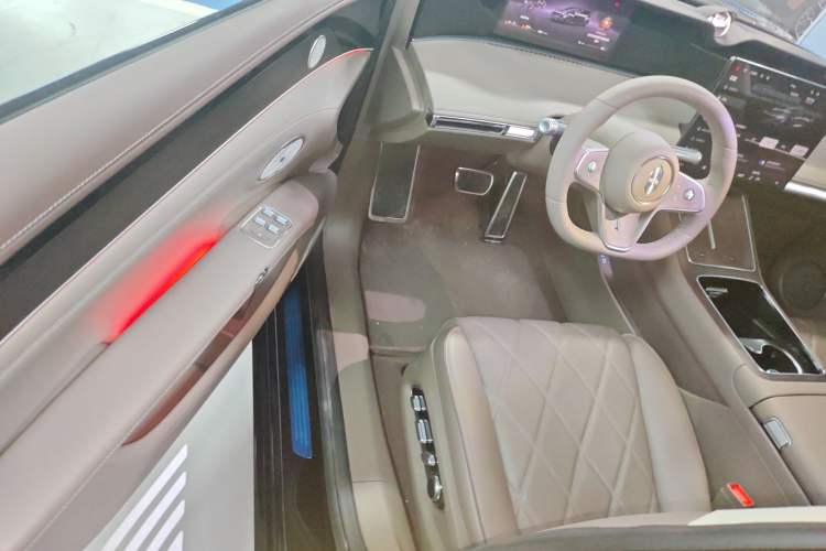 Used Hima S9T 2025 Model Range-Extended Max Driver Seat