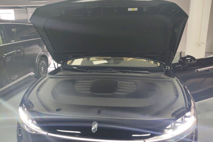 Used Hima S9T 2025 Model Range-Extended Ultra Long-Range Version Engine Bay