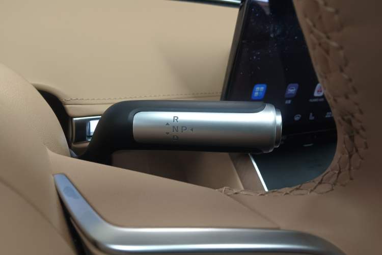 Used Hima S9T 2025 Model Range-Extended Ultra Long-Range Version Gear Lever