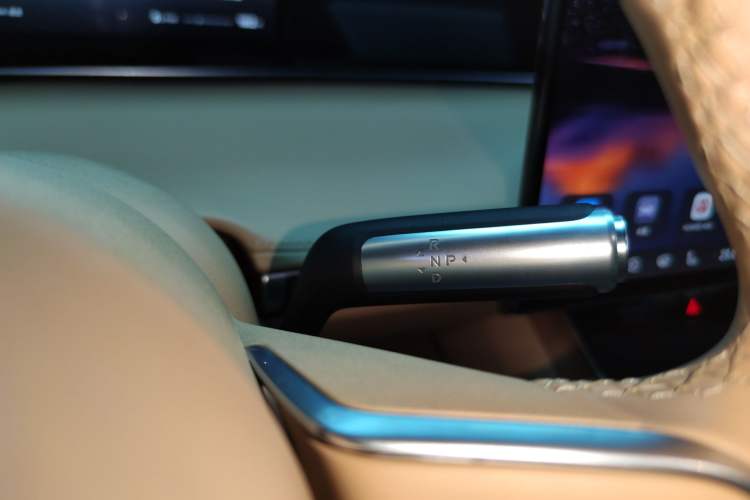Used Hima S9T 2025 Model Range-Extended Ultra Long-Range Version Gear Lever