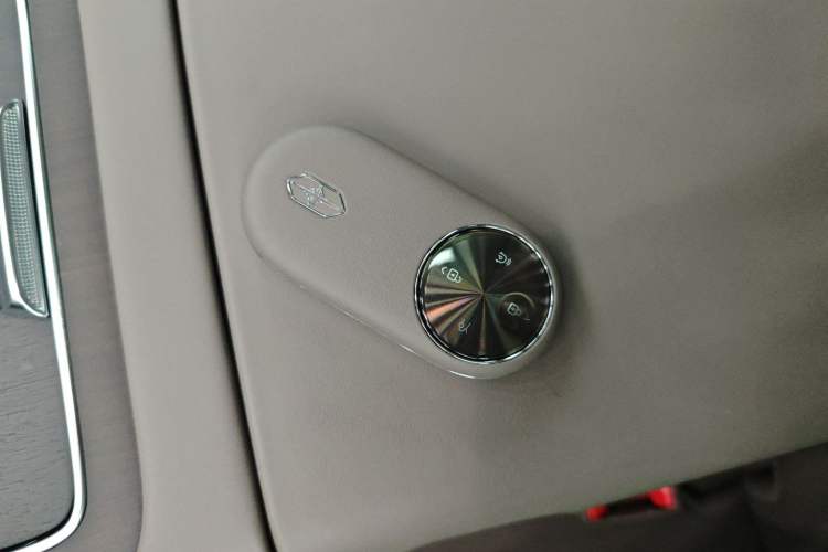 Used Hima S9T 2025 Model Range-Extended Ultra Long-Range Version Interior 1