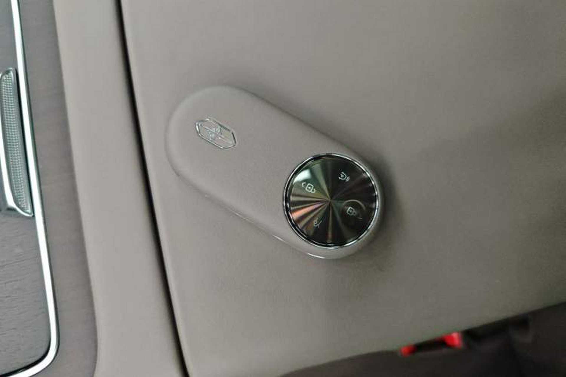 Used Hima S9T 2025 Model Range-Extended Ultra Long-Range Version Interior 1