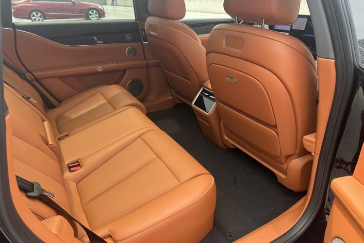 Used Hima S9T 2025 Model Range-Extended Ultra Long-Range Version Interior 2