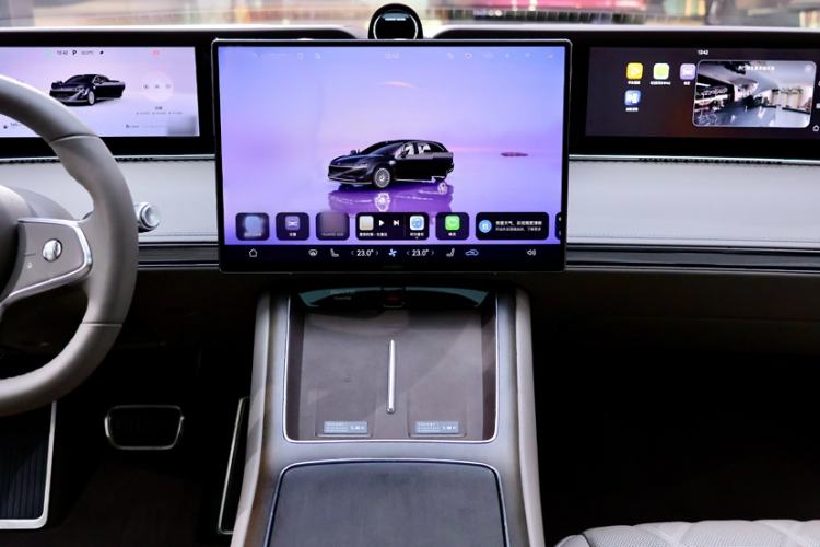 Used Hima S9T 2025 Model Range-Extended Max Interior 3