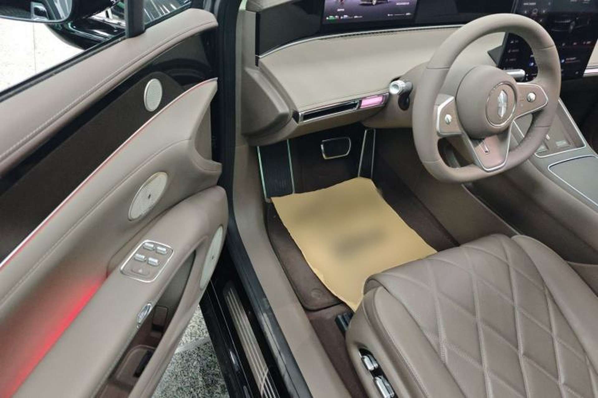 Used Hima S9T 2025 Model Range-Extended Ultra Long-Range Version Interior 3