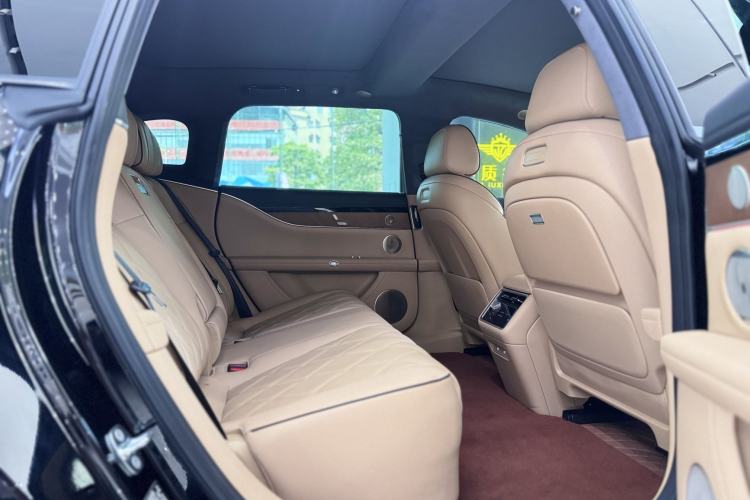 Used Hima S9T 2025 Model Pure Electric Four-Wheel-Drive Ultra Interior 8
