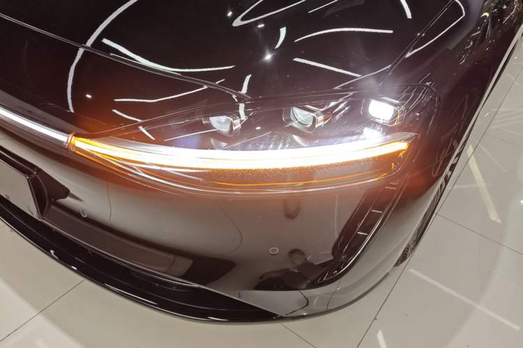 Used Hima S9T 2025 Model Range-Extended Ultra Long-Range Version Left Front Headlight
