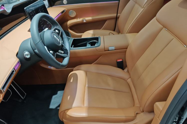 Used Hima S9T 2025 Model Range-Extended Ultra Long-Range Version Left Front Seat