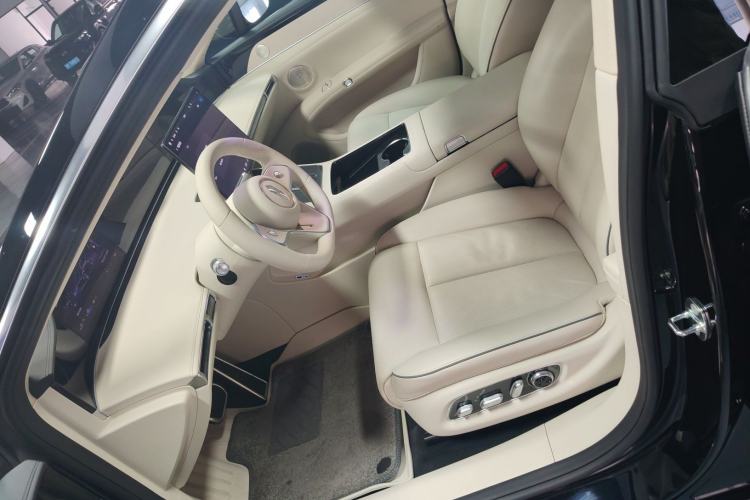 Used Hima S9T 2025 Model Range-Extended Ultra Long-Range Version Left Front Seat