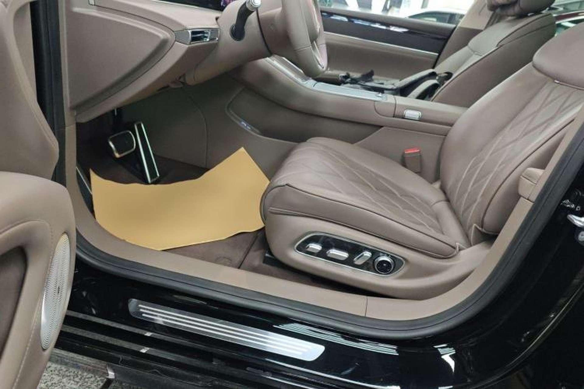 Used Hima S9T 2025 Model Range-Extended Ultra Long-Range Version Left Front Seat