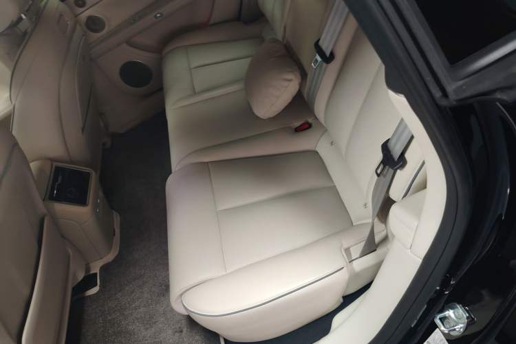 Used Hima S9T 2025 Model Range-Extended Ultra Long-Range Version Left Rear Seat