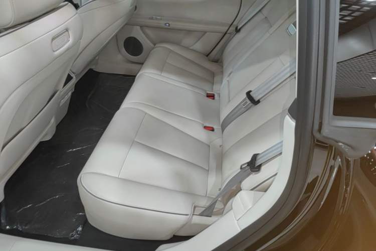 Used Hima S9T 2025 Model Range-Extended Ultra Long-Range Version Left Rear Seat