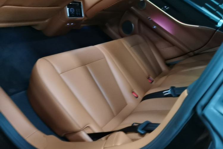 Used Hima S9T 2025 Model Range-Extended Ultra Long-Range Version Left Rear Seat