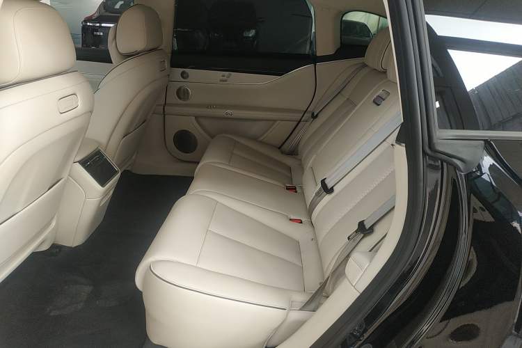 Used Hima S9T 2025 Model Range-Extended Max Long-Range Version Left Rear Seat