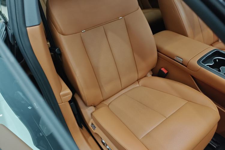Used Hima S9T 2025 Model Range-Extended Ultra Long-Range Version Right Front Seat