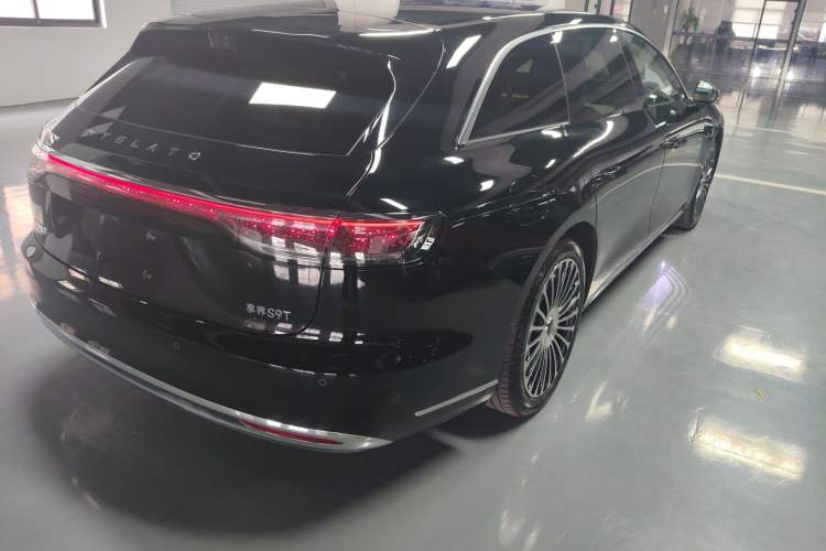 Used Hima S9T 2025 Model Range-Extended Ultra Long-Range Version Right Rear Taillight