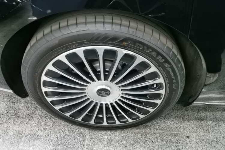 Used Hima S9T 2025 Model Range-Extended Ultra Long-Range Version Right Rear Wheel Hub