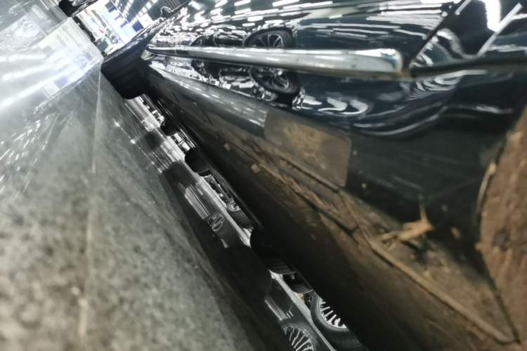 Used Hima S9T 2025 Model Range-Extended Ultra Long-Range Version Right Side Sill