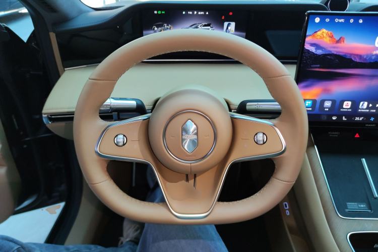 Used Hima S9T 2025 Model Range-Extended Ultra Long-Range Version Steering Wheel