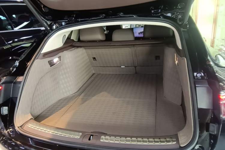 Used Hima S9T 2025 Model Range-Extended Max Trunk