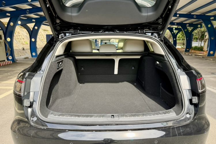 Used Hima S9T 2025 Model Pure Electric Four-Wheel-Drive Max Trunk