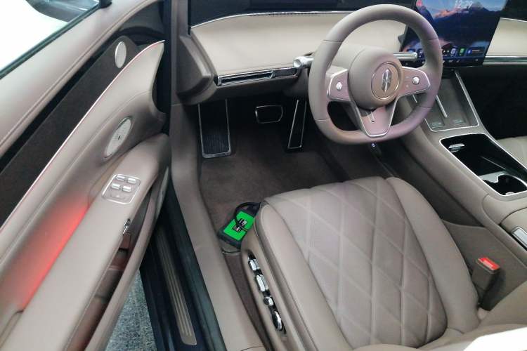 Used Hima S9T 2025 Model Range-Extended Ultra Long-Range Version Driver Seat