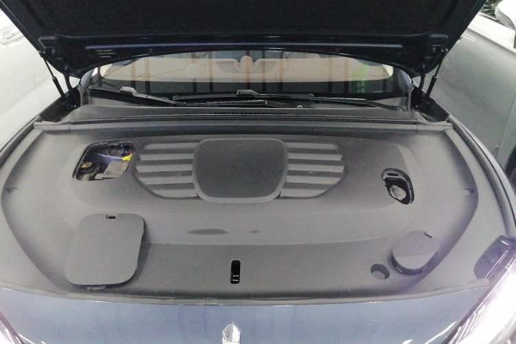 Used Hima S9T 2025 Model Range-Extended Ultra Long-Range Version Engine Bay