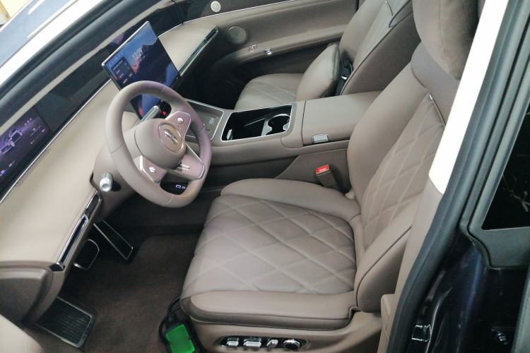 Used Hima S9T 2025 Model Range-Extended Ultra Long-Range Version Left Front Seat