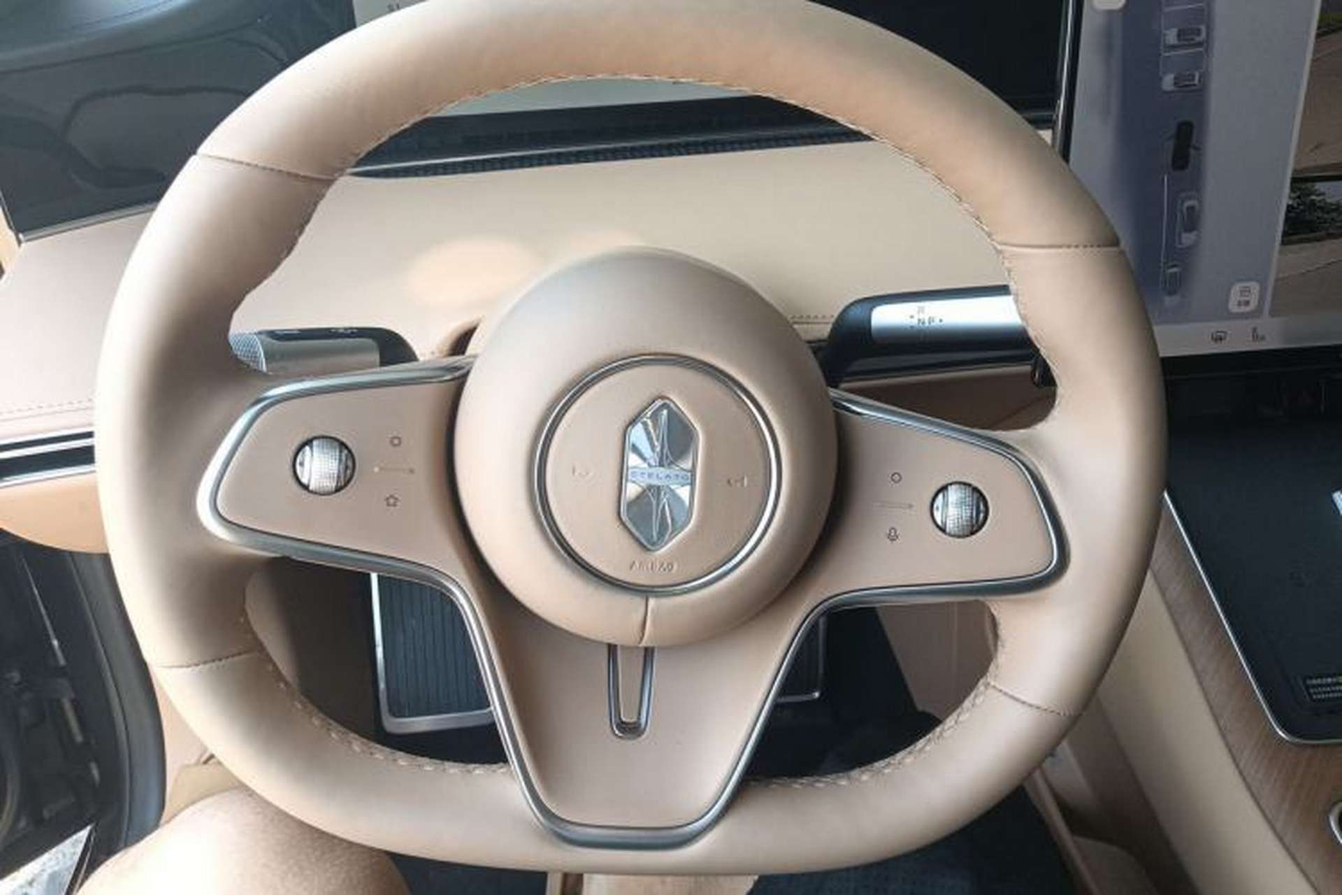 Used Hima S9T 2025 Model Pure Electric Rear-Drive Max Steering Wheel