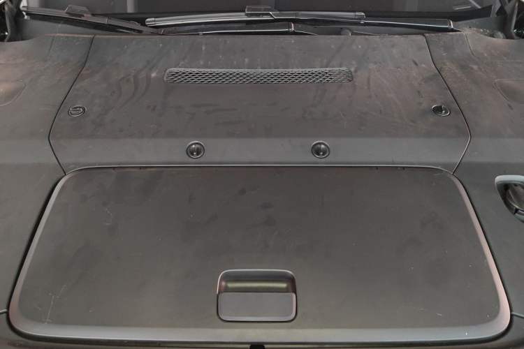 Used Hima S9T 2025 Model Pure Electric Four-Wheel-Drive Max Engine Bay