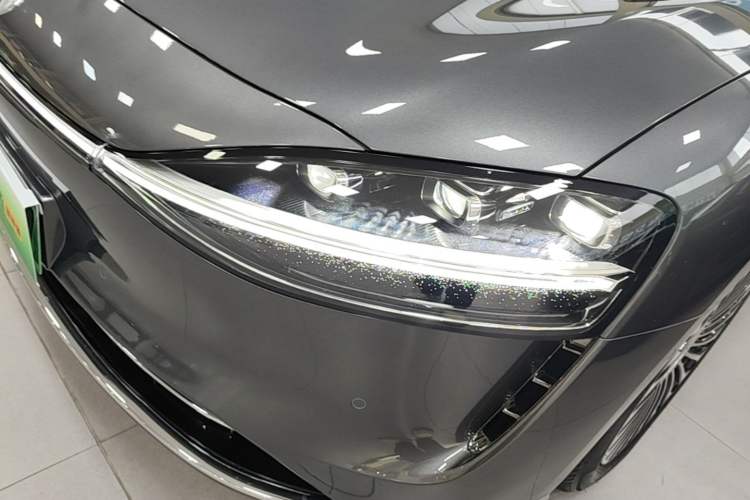 Used Hima S9T 2025 Model Range-Extended Ultra Long-Range Version Left Front Headlight