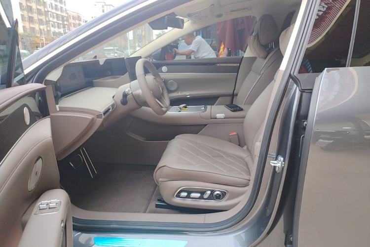 Used Hima S9T 2025 Model Range-Extended Ultra Long-Range Version Left Front Seat