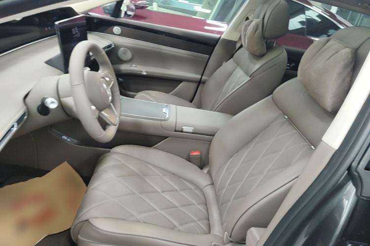 Used Hima S9T 2025 Model Range-Extended Ultra Long-Range Version Left Front Seat