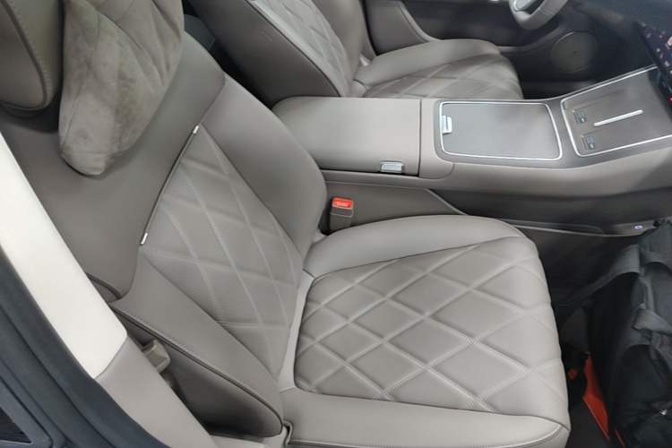 Used Hima S9T 2025 Model Range-Extended Ultra Long-Range Version Right Front Seat