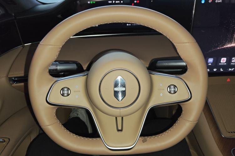 Used Hima S9T 2025 Model Pure Electric Four-Wheel-Drive Max Steering Wheel
