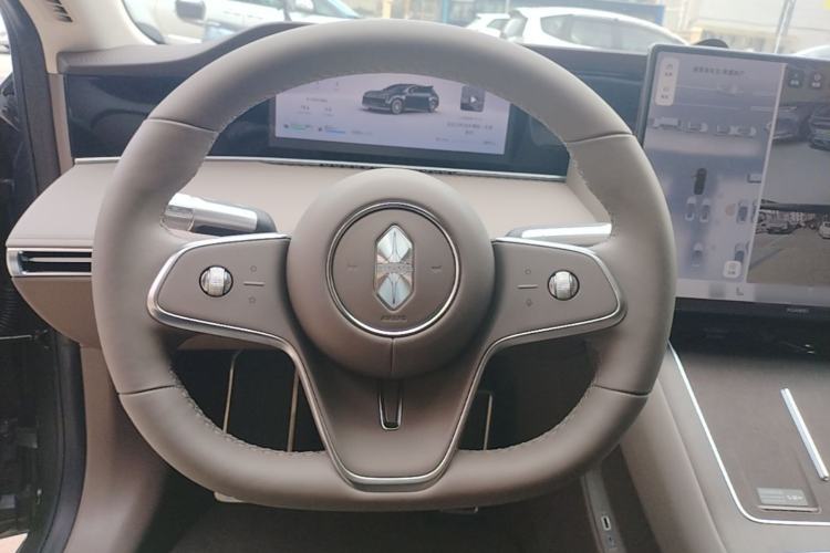 Used Hima S9T 2025 Model Range-Extended Ultra Long-Range Version Steering Wheel