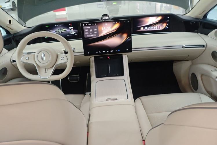 Used Hima S9T 2025 Model Range-Extended Ultra Long-Range Version Center Console